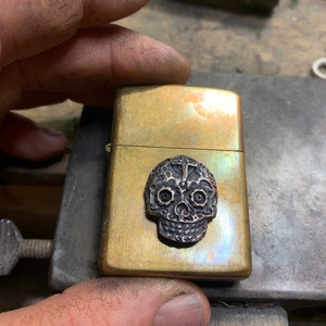 Sugar skull zippo