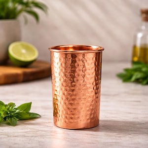 Gobelet en cuivre 100 % pur, tasse martelée pour boire de l'eau : kupferbecher en cuivre massif, bienfaits ayurvédiques, salle de sport, voyage respectueux de l'environnement