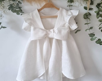 Robe de baptême bébé fille, robe de demoiselle d’honneur bébé blanc, robe en lin fille rustique, robe boho filles de printemps, robe mariage bébé fille linge.