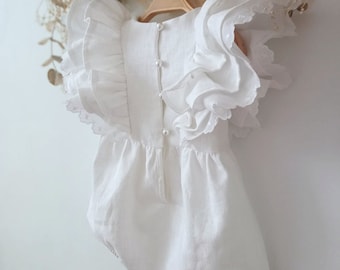 Baby wedding romper, Bubble romper baby girl, Romper christening baptism linen boho, White linen baptism romper, Cake smash boho outfit.