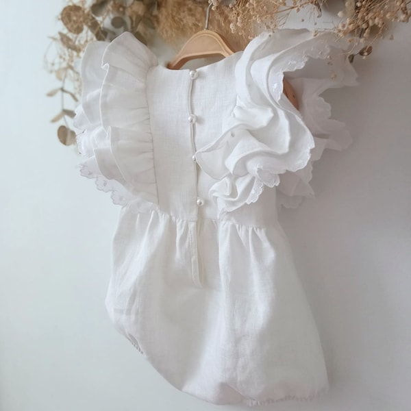 Baby wedding romper, Bubble romper baby girl, Romper christening baptism linen boho, White linen baptism romper, Cake smash boho outfit.