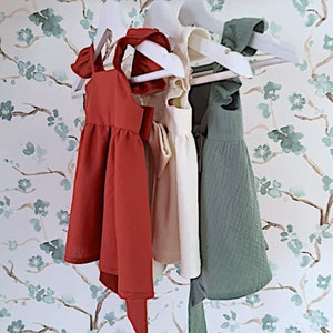 Terrakotta-Mädchenkleid, rustikales Leinenkleid Mädchen, Boho-Fotografie-Kleid, Rostkleid für Mädchen, Boho-Kleid Mädchen, Sommerkleid Mädchen. Bild 8