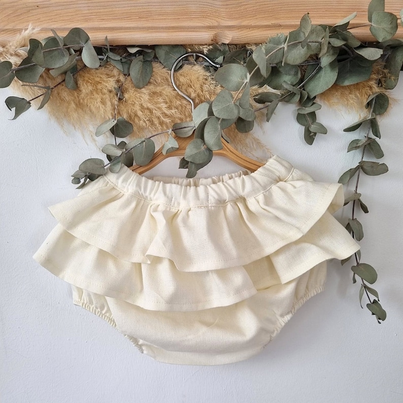 Robe de fille en terre cuite, fille de robe en lin rustique, robe de photographie Boho, robe rouille pour fille, fille de robe boho, fille de robe dété. bloomer beige