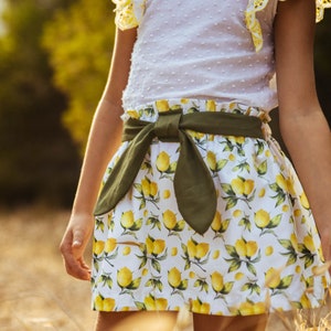 Short skirt for girl, Baby Girl's green skirt, cotton skirt with bow, elastic waist skirt with a nice lemon print and moss green bow girls image 2