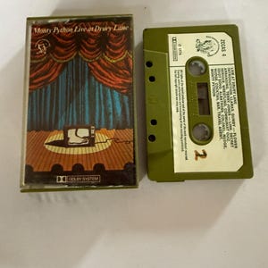 Cinta de casete de Monty Python Live At Dury Lane