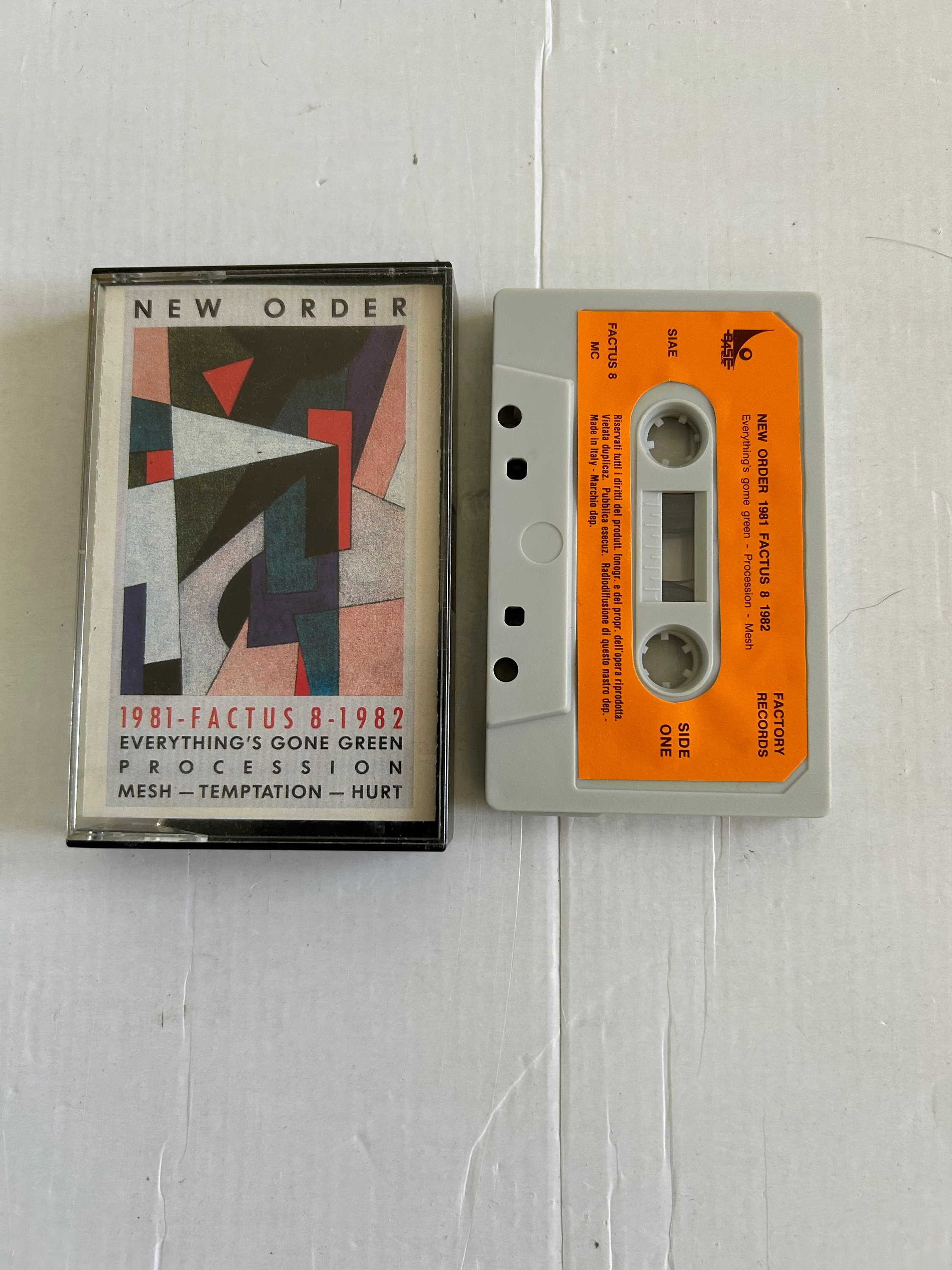 ニューオーダー 1981 ファクタス 8 1982 イタリア製カセット
