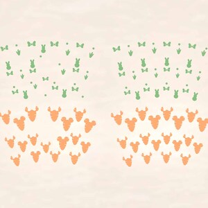 Pode incluir: Ilustra&ccedil;&atilde;o digital com duas se&ccedil;&otilde;es tem&aacute;ticas de P&aacute;scoa. A se&ccedil;&atilde;o superior apresenta silhuetas de coelhos verdes, la&ccedil;os e grama. A se&ccedil;&atilde;o inferior tem ilustra&ccedil;&otilde;es de cenouras laranja. O fundo &eacute; bege claro.