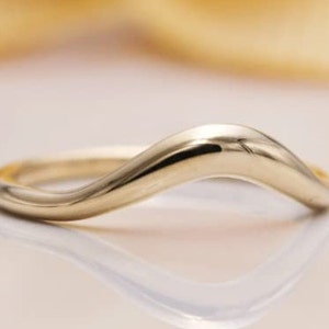Curved Wedding Band Vintage Solid 14k Yellow Gold Antique Wedding Band ...
