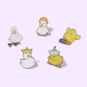 Duck Cute Pin Badge - Animal Pin Badge - Baby duck cute gift