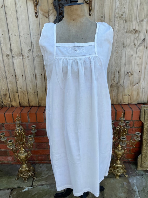 Antique French pure cotton monogrammed nightdress… - image 5