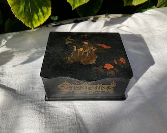 Antique chinoiserie papier mache lacquered cigarette box
