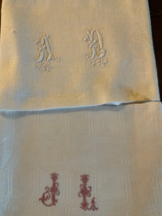 フランスヴィンテージ リネン クロス　刺繍入り 7枚セット フランスのヴィンテージリネン、刺繍などの詰め合わせ。 - Etsy 日本