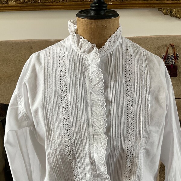 Sia Embroidered Blouse, Antique Floral Lattice