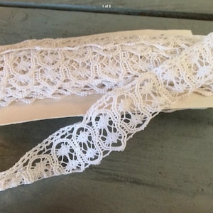 Bordure longue en dentelle ancienne faite main, française