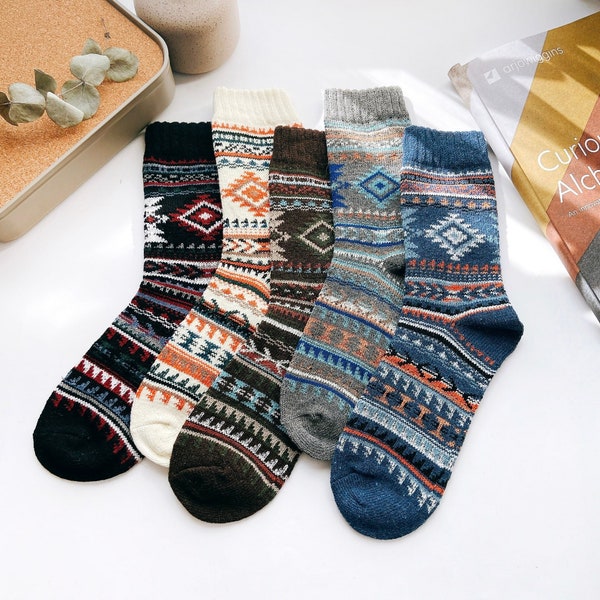 Nordic Pattern Wool Socks for Men Women Autumn Winter Warm Boots Socks Bed Socks Perfect Gift for Christmas Stocking Filler