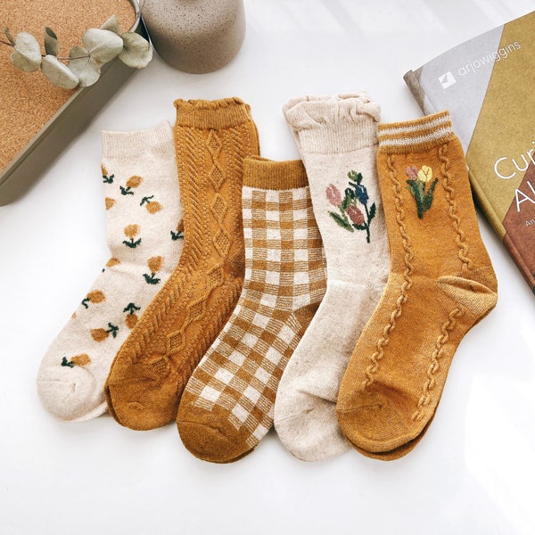 Winter Socks Floral Wool Socks Sleeping Socks Women Check Pattern Socks Autumn Knitted Warm Boots Socks, Christmas Gift Stocking Fillers