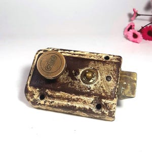 Vintage Door Lock, Antique iron rustic vintage country  door knobs pull handles, Turn Latch Catch Knob