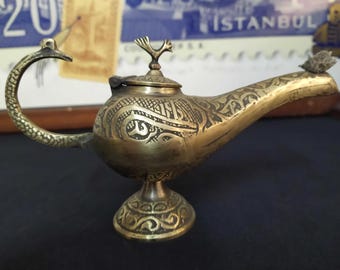 Aladdin Lamp Antique Style, Aladdin Magic Lamp for Home Decor, Vintage Oil Lamp Replica, Mystical Arabian Nights Ornament, Unique Gift