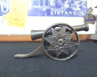 Brass Desktop Cannon, Brass Army War Cannon Replica | Fireside Rustic Decor Sculpture |  Metal Model Statue| Retro Desk Weight Ornament