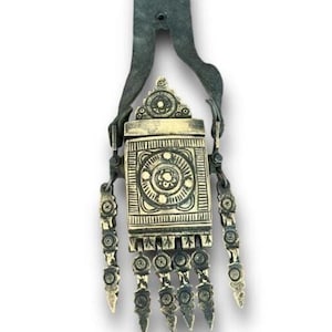 Frasco de pólvora de latón estilo otomano antiguo – Réplica vintage hecha a mano – Objeto decorativo militar de colección – Regalo de decoración oriental para el hogar