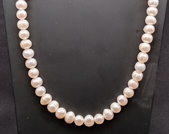 Collar de perlas naturales de agua dulce