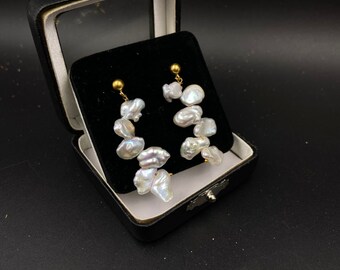 Pendientes de perlas Keshi naturales / Pendientes de oro / Pendientes de novia / Pendientes de perlas Keshi / Pendientes de boda / Joyería de perlas