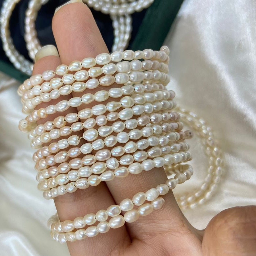 Pearlish Spiral Pearl Bracelet