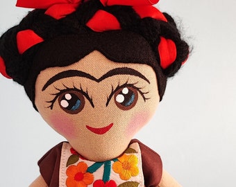 Muñeca de tela en homenaje a Frida Kahlo, mexican folkart by Arteté®dolls