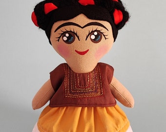 Poupée Frida, Poupée en tissu en hommage à Frida Kahlo, poupée mexicaine, poupée faite à la main, art populaire mexicain par Arteté®dolls, Livraison gratuite