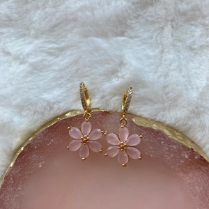 Gold earrings, handmade sakura blossom earrings 52 Bild 1