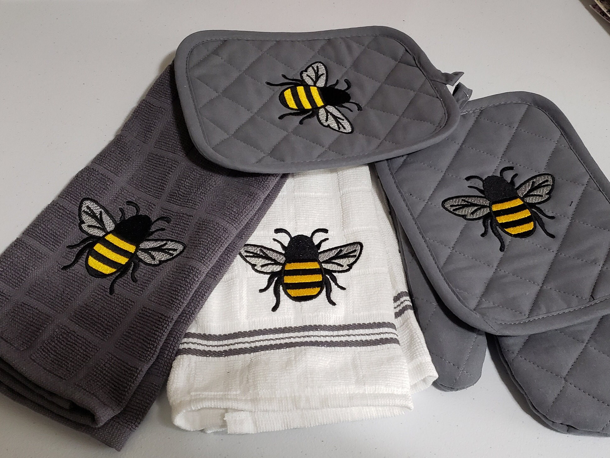 Greenbrier International Inc. Accents | Bumblebee Kitchen Towels, Pot Holders & Oven Mitts Set & Bumblebee Spoon Rest | Color: Black/Yellow | Size: Os