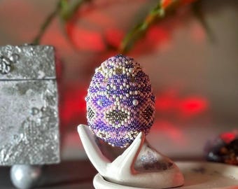 Light Purple/Pink Hand-Beaded Egg.