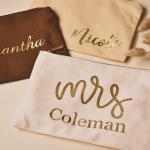 Personalized Makeup Bag, Custom Makeup Bag,  Bachelorette Party Gift Ideas, Birthday Gifts for her, Gift for Girlfriend, Best Friend Gifts