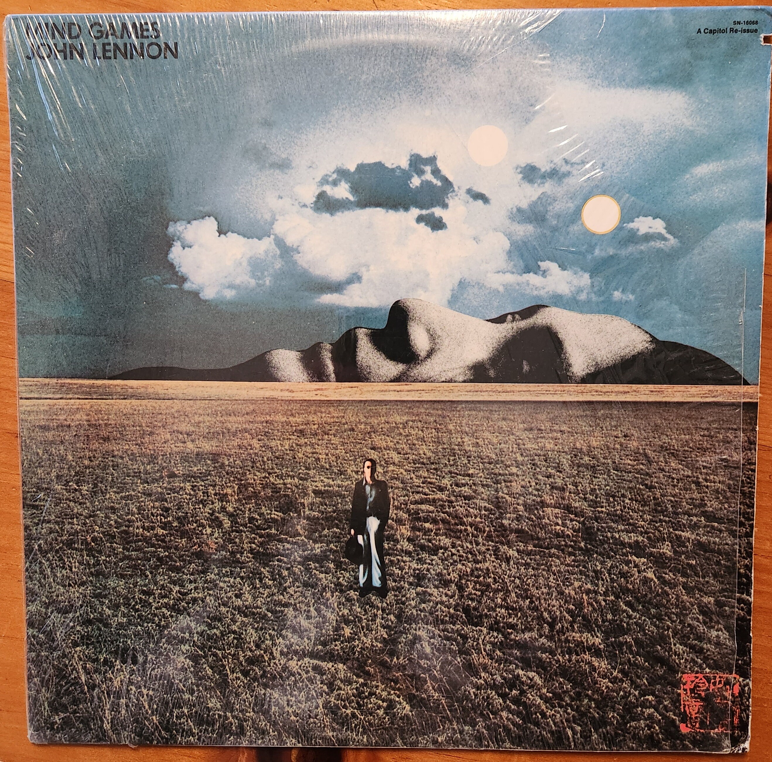 John Lennon MIND GAMES Lp Super Rare in Factory Plastic C1973 Out