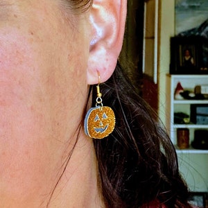 Glitter pumpkin Earrings Sparkly pumpkin Dangle Earrings for Halloween image 3