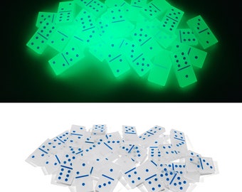 Juego de dominó de resina hecho a mano que brilla en la oscuridad, verde con puntos azules, juego de dominó doble 6, personalizado, regalo, juegos, juguetes