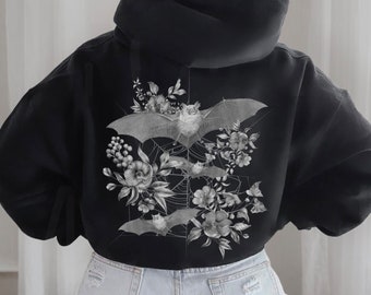 Zip Up Bat Hoodie Bat Sweatshirt Vampire Bat Witchy Hoodie Goblincore Shirt Nature Hoodie Bat Sweater Witchy Clothes Dark Cottagecore