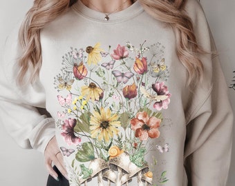 Butterfly Top Moth Sweatshirt Flower Sweatshirt Frog Sweatshirt Frog Sweater Naturecore Grandma Sweatshirt Mushroom Sweatshirt