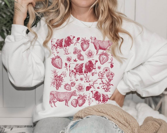 Strawberry Cow Strawberry Shirt Farming Shirt Cottagecore Shirt Strawberry Top Strawberry Sweater Cow Sweatshirt Strawberry Crewneck