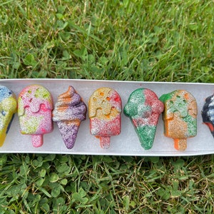 Sweet Treats: Handmade Ice Cream and Popsicle Crayons for Creative Kids