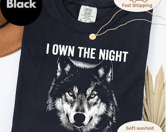 Vintage Wolf Graphic Shirt Streetwear Animal Print Tee Alpha Wolf Aesthetic Urban Fashion Cool Gift for Rebel Style Outfit