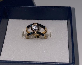 Adjustable ring