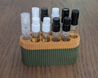 Pojemnik na próbki perfum | Pojemnik na 10 butelek perfum | Ekspozytor na kosmetyki w stylu Mid Century Modern | Żebrowany stojak na perfumy