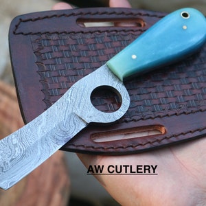 Coltello da cowboy in Damasco fatto a mano con fodero in pelle