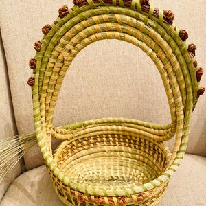 Gullah| S-handle Basket| Handle basket | Low-Country | Sweetwater| Coil | Flower girl basket| Easter basket | Sweetgrass Cross-handle Basket