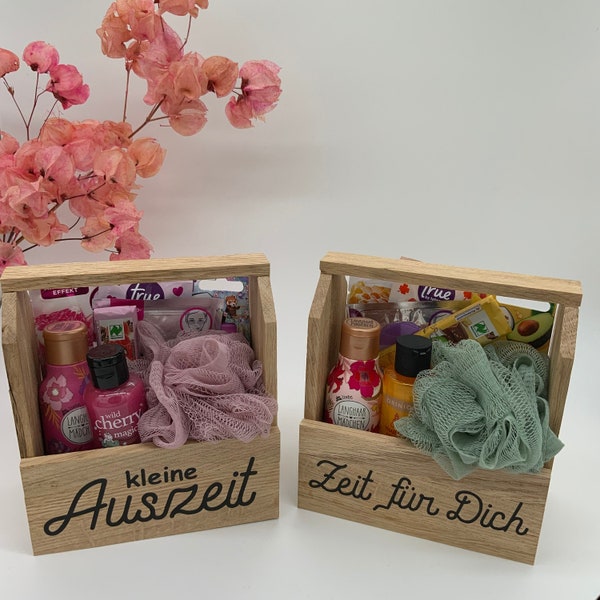 Holz Geschenkkorb Geschenkset Geschenk Mitbringsel Wellness Freundin Geschenkidee Holzkorb Badesalz Augenmaske Beauty Auszeit entspannen