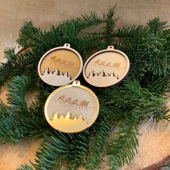 Pendant Christmas personalized xmas Santa Claus Sleigh Reindeer Wood gold