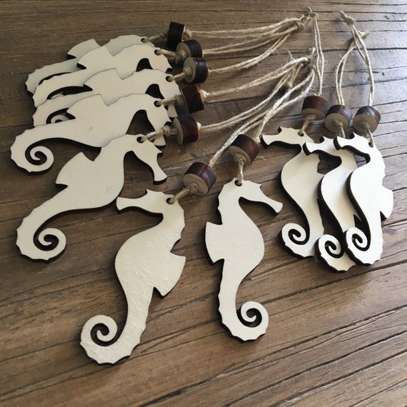 10 x Seahorse Wooden Pendant Baltic Sea Holiday Summer Country House Maritime Boat Sea