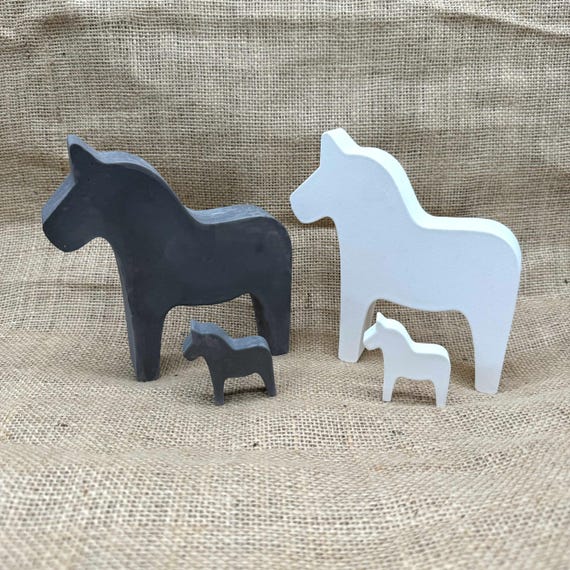 2x Dala horse large & small gift Christmas Xmas winter autumn white or grey concrete look