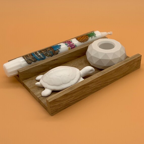 Gift set Hawaii Aloha pineapple turtle ohau summer gift idea Raysin candle holder oak wood candle souvenir candle with saying